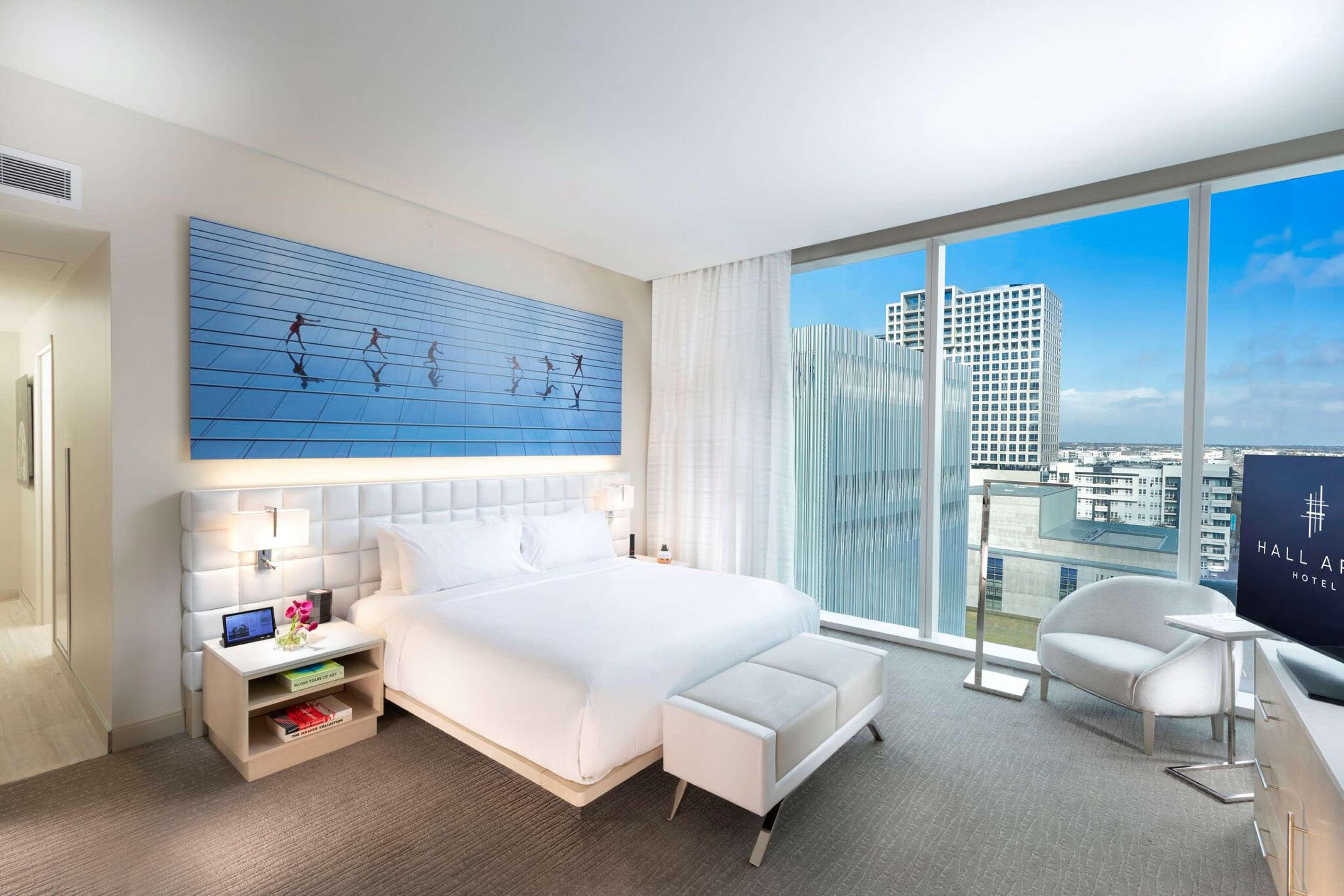 Hall Arts Hotel Dallas, Curio Collection By Hilton Dış mekan fotoğraf