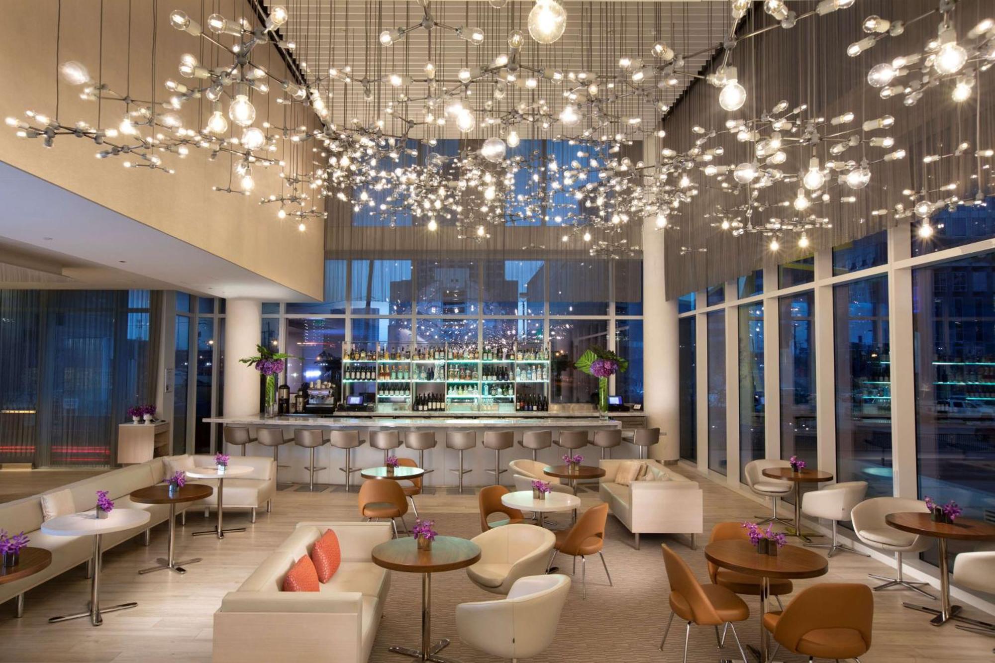 Hall Arts Hotel Dallas, Curio Collection By Hilton Dış mekan fotoğraf